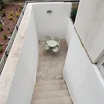 Apartment Domus 21 - Entreparedes Porto