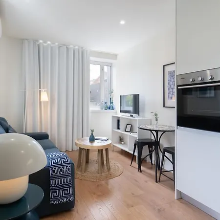 Domus 21 - Entreparedes 아파트