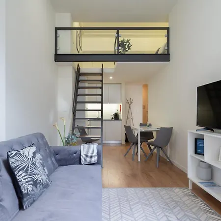 Domus 21 - Entreparedes Oporto