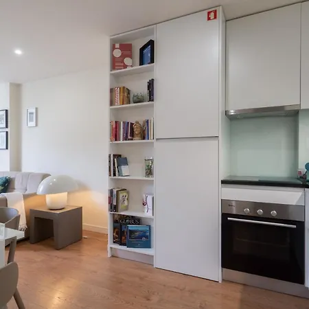 Domus 21 - Entreparedes Apartment *