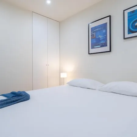 Apartment Domus 21 - Entreparedes