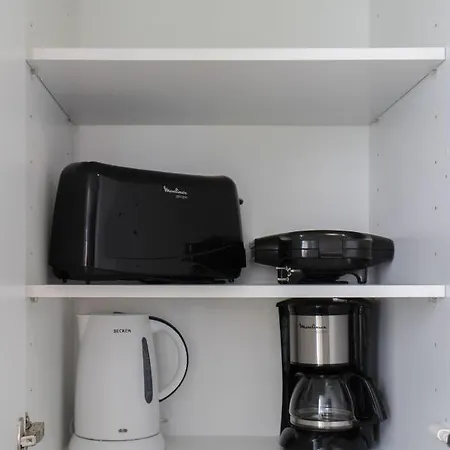 Domus 21 - Entreparedes