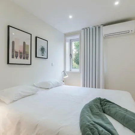Apartment Domus 21 - Entreparedes Porto