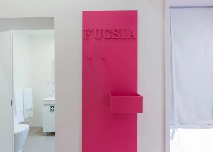 Domus 21 - Entreparedes 아파트