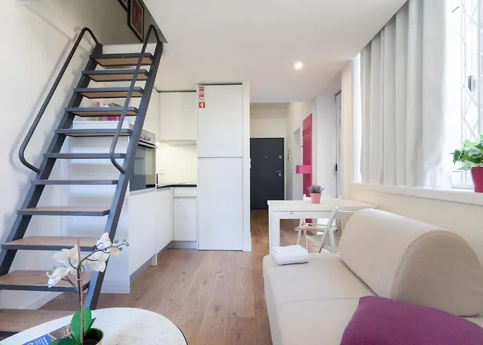 Domus 21 - Entreparedes