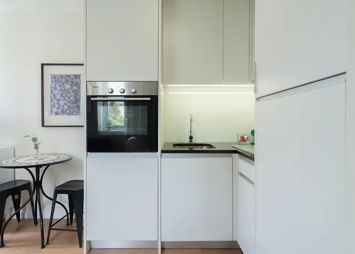 Domus 21 - Entreparedes