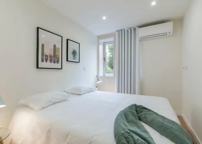 Apartment Domus 21 - Entreparedes Porto