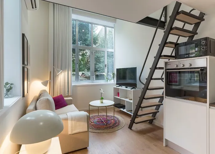 Domus 21 - Entreparedes Apartment *