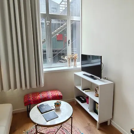 Domus 21 - Entreparedes Apartmán