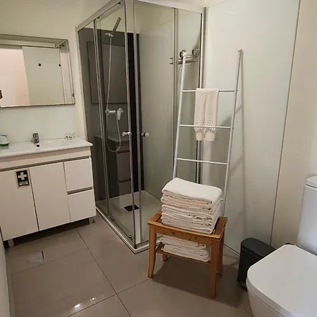 Domus 21 - Entreparedes Apartmán *