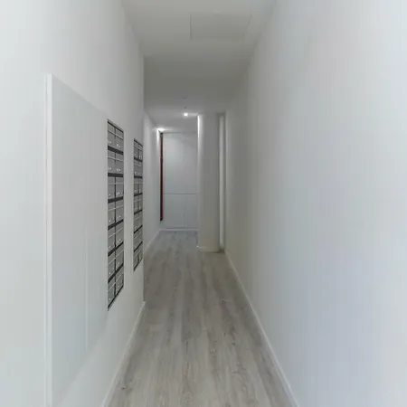 Domus 21 - Entreparedes Apartmán