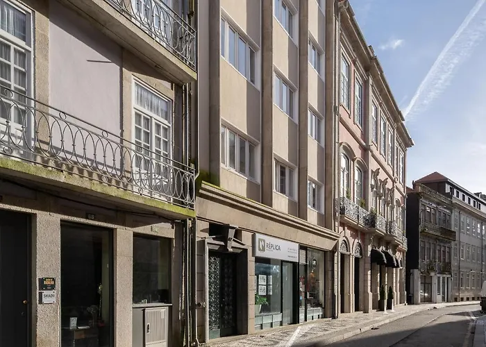 Domus 21 - Entreparedes *