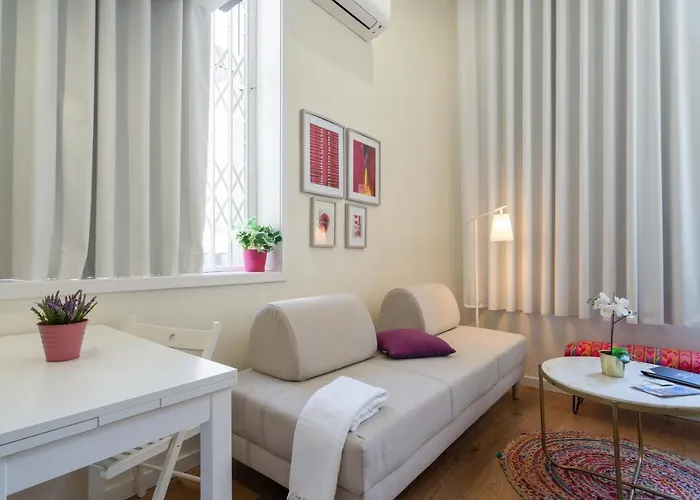 Domus 21 - Entreparedes