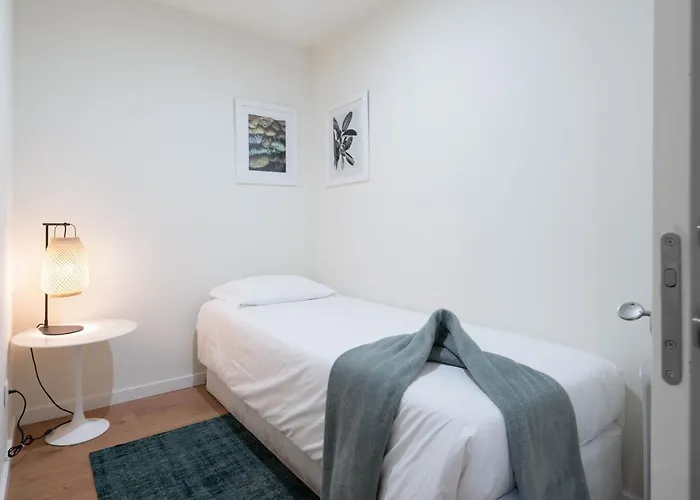 Domus 21 - Entreparedes דירה פורטו